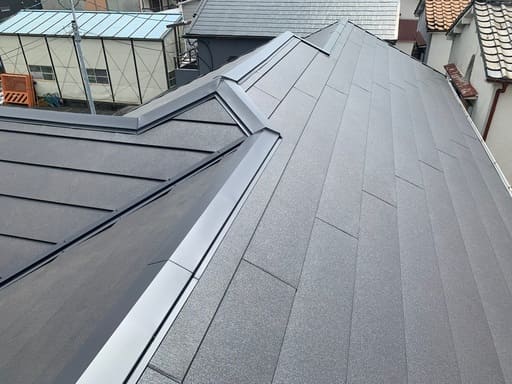 ガルバリウム鋼板屋根